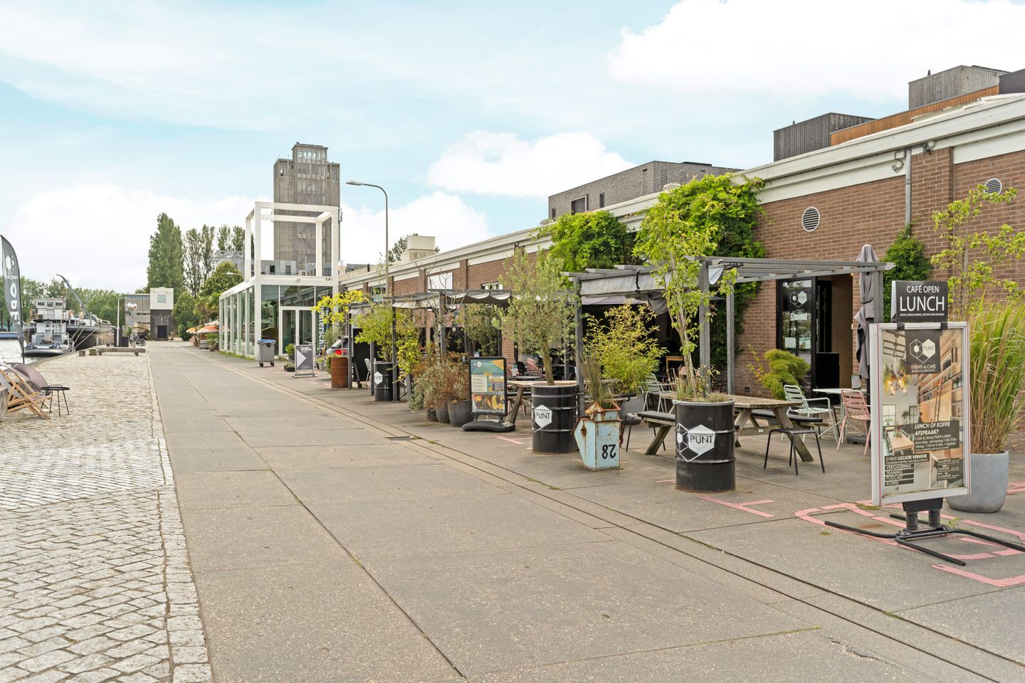 42-Mr. H. F. De Boerlaan 117b - Deventer.jpg