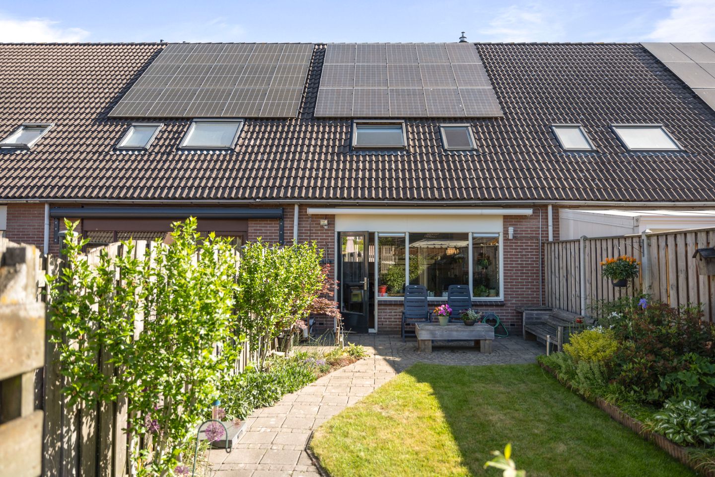 BUITEN-4.jpg